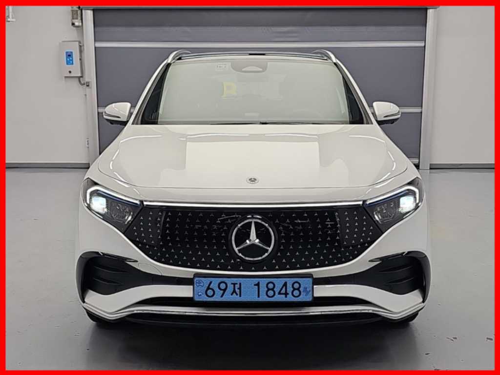 Mercedes Benz EQA
