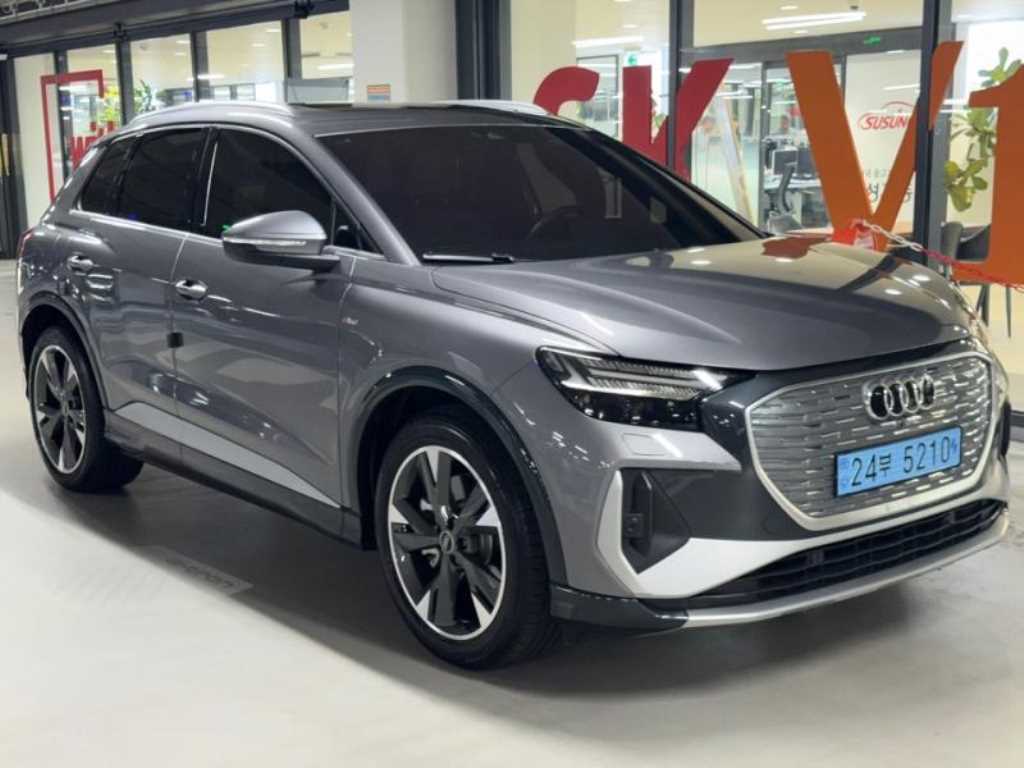 Audi Q4
