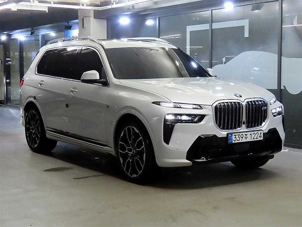 BMW X7