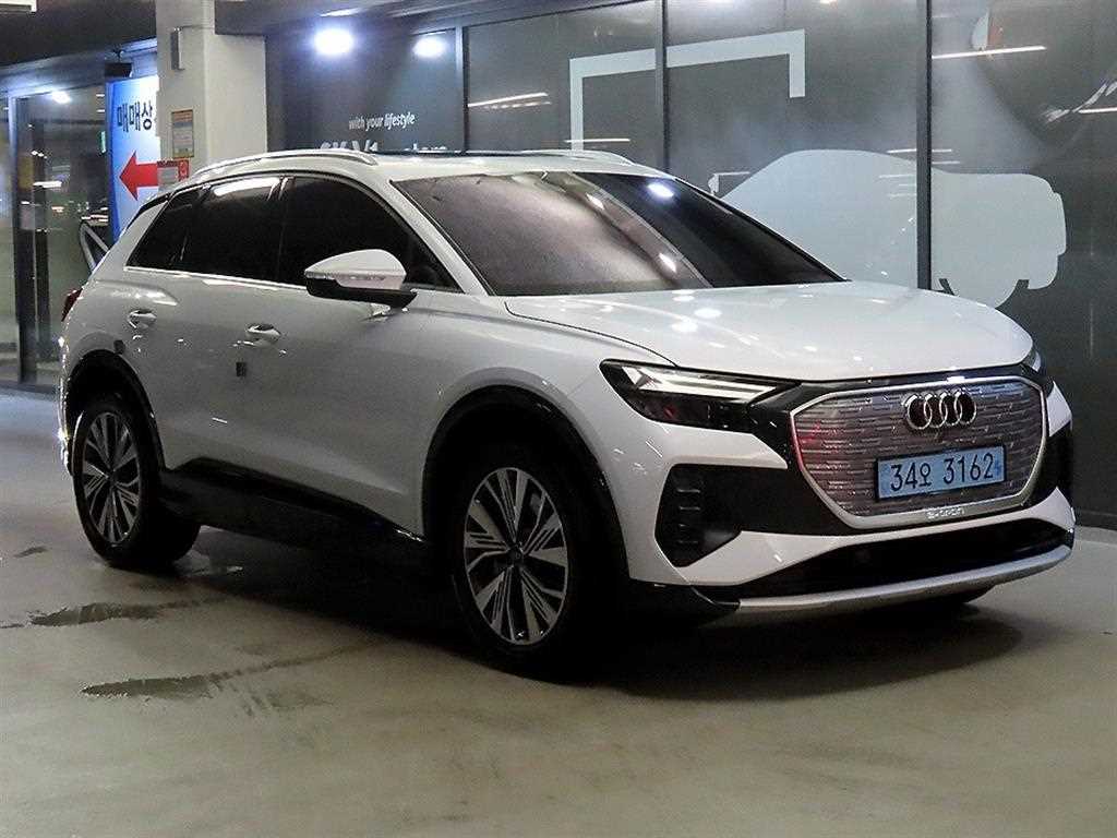 Audi Q4
