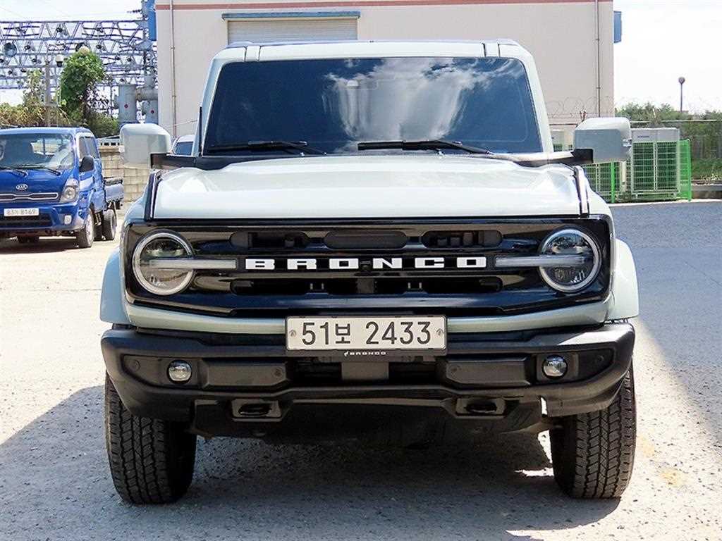 Ford Bronco 6th generation 2.3 Outer Ba