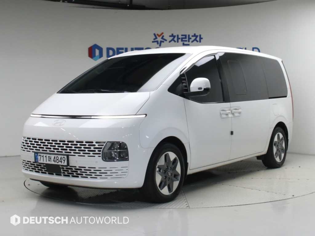 HYUNDAI Staria Hybrid HEV 1.6 Tourer 11