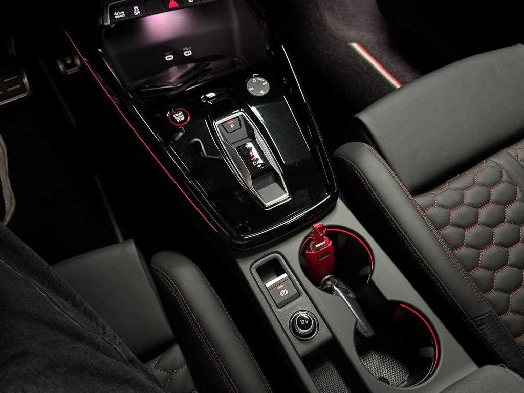 [아우디]RS3 (8Y) 2.5 TFSI 콰트로 - миниатюра 15