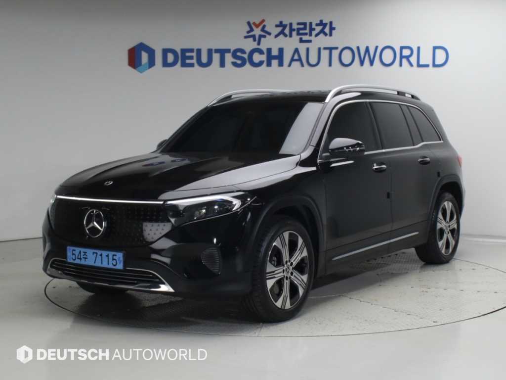 Mercedes Benz EQB