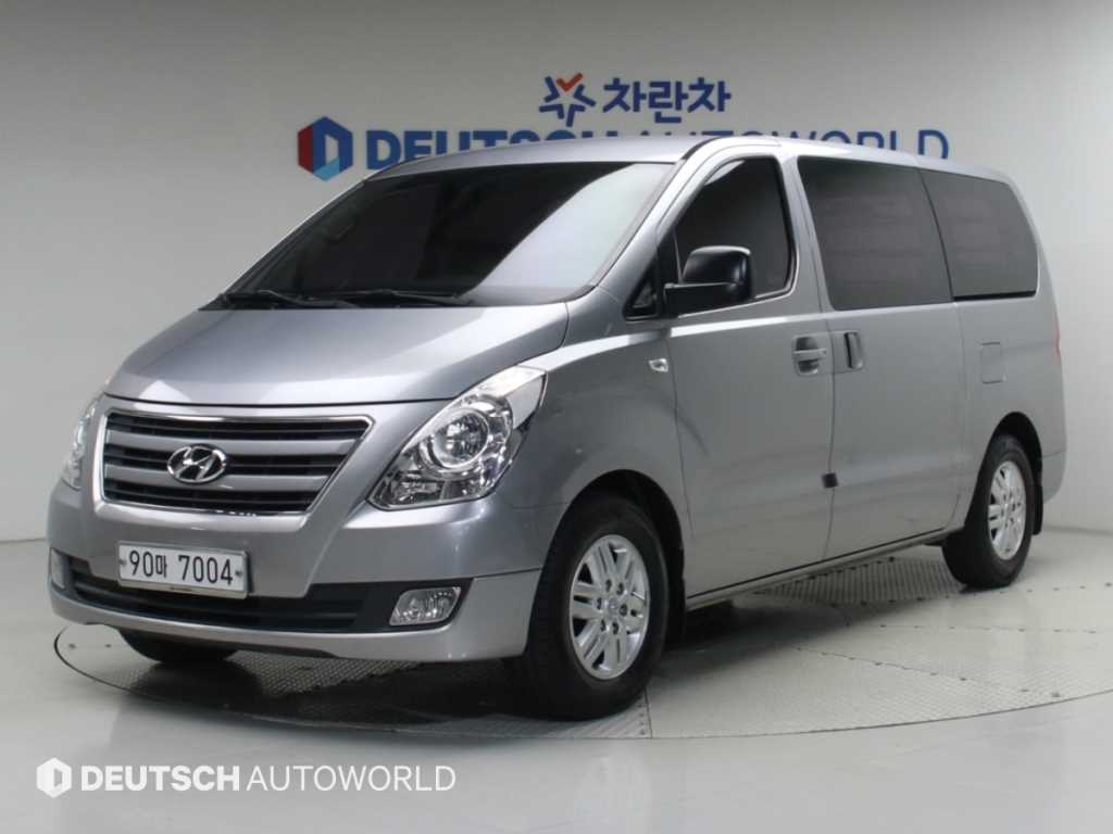 HYUNDAI Starex 2017 — Zona Franca Iquique