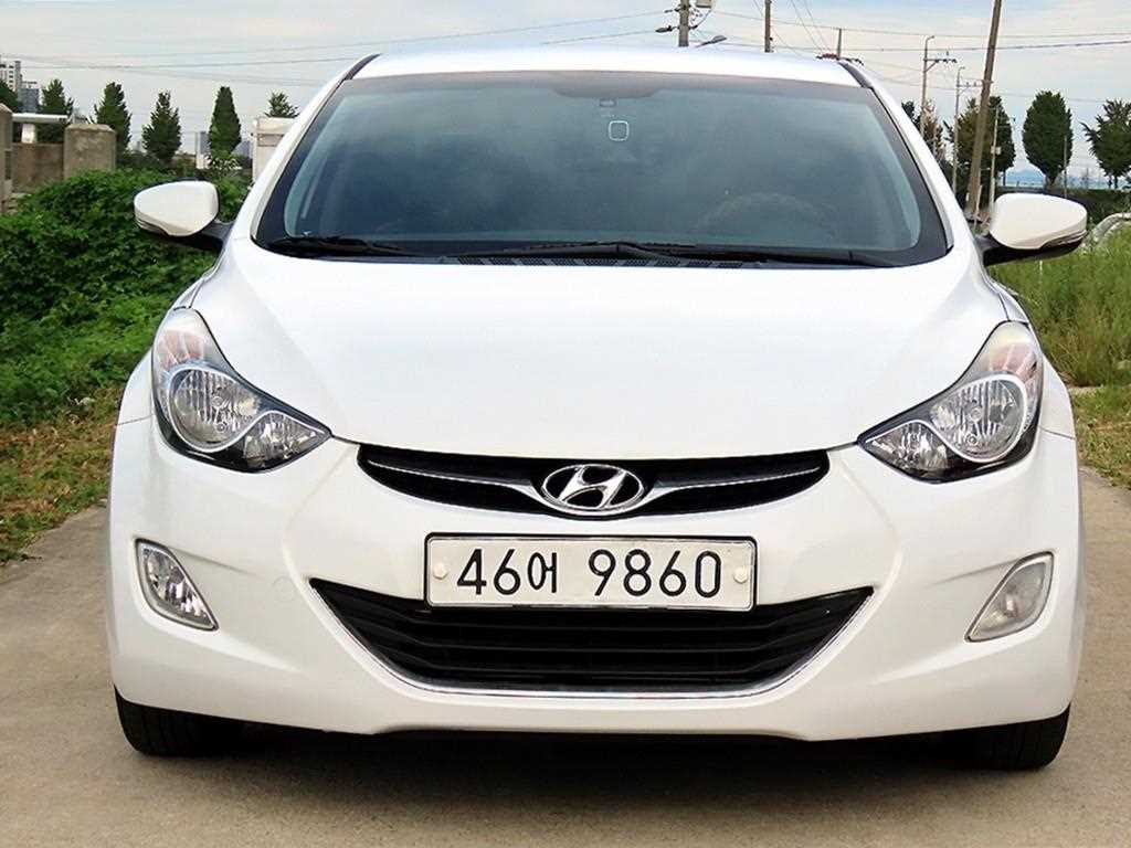 HYUNDAI Avante