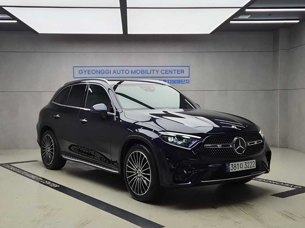Mercedes Benz GLC Class 2024 — Zona Franca Iquique