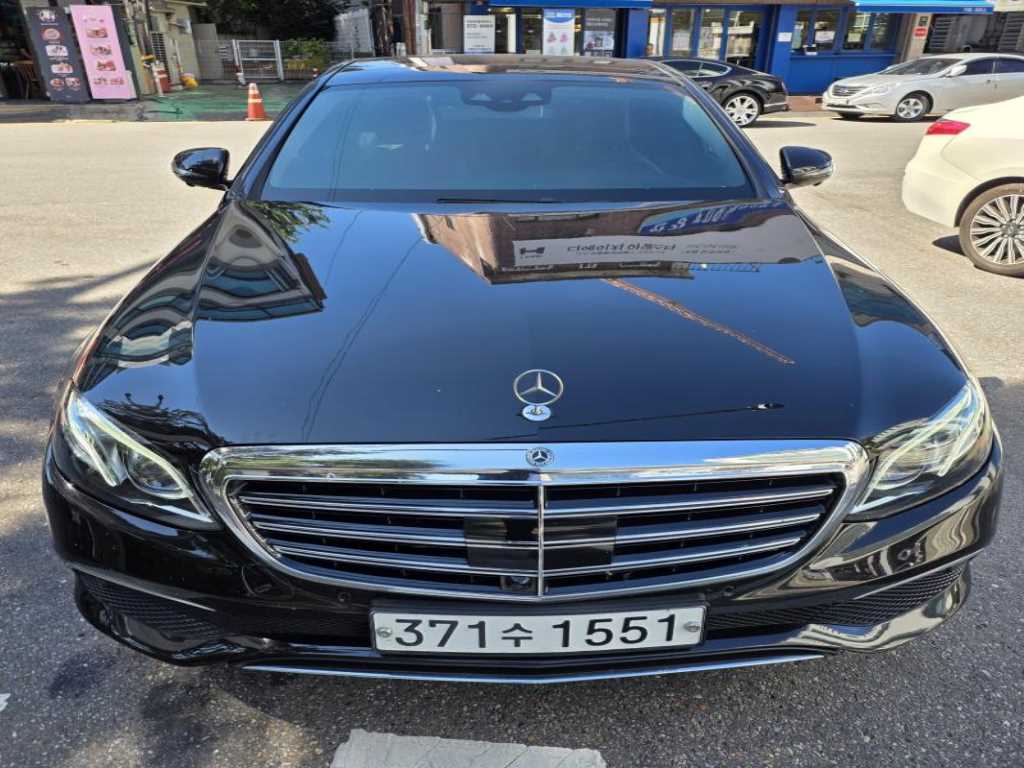 Mercedes Benz E class