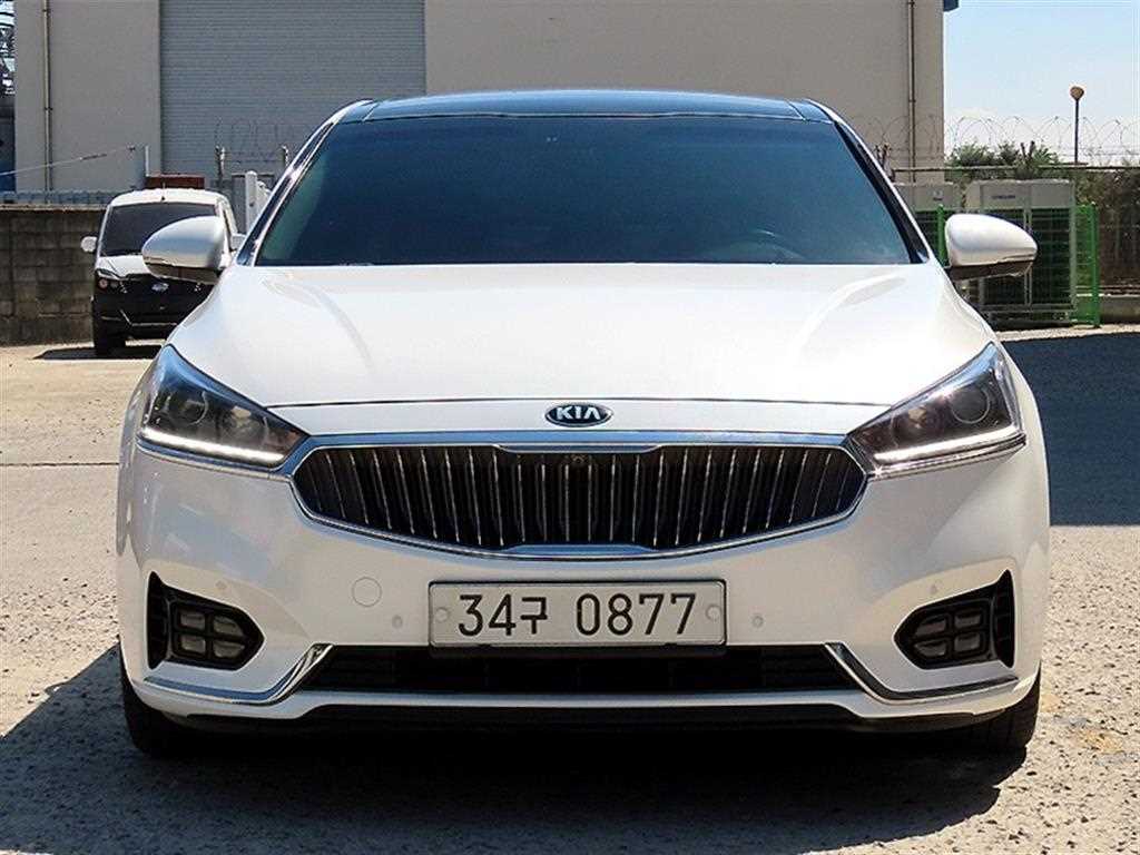 KIA K7 2016 — Zona Franca Iquique