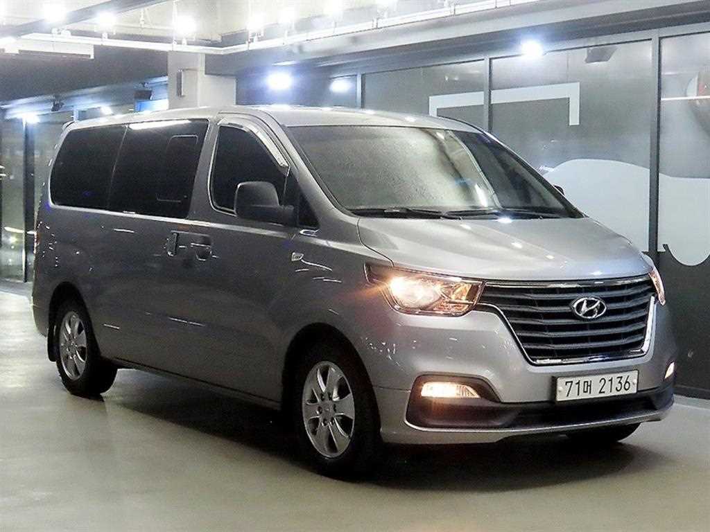 HYUNDAI Starex 2019