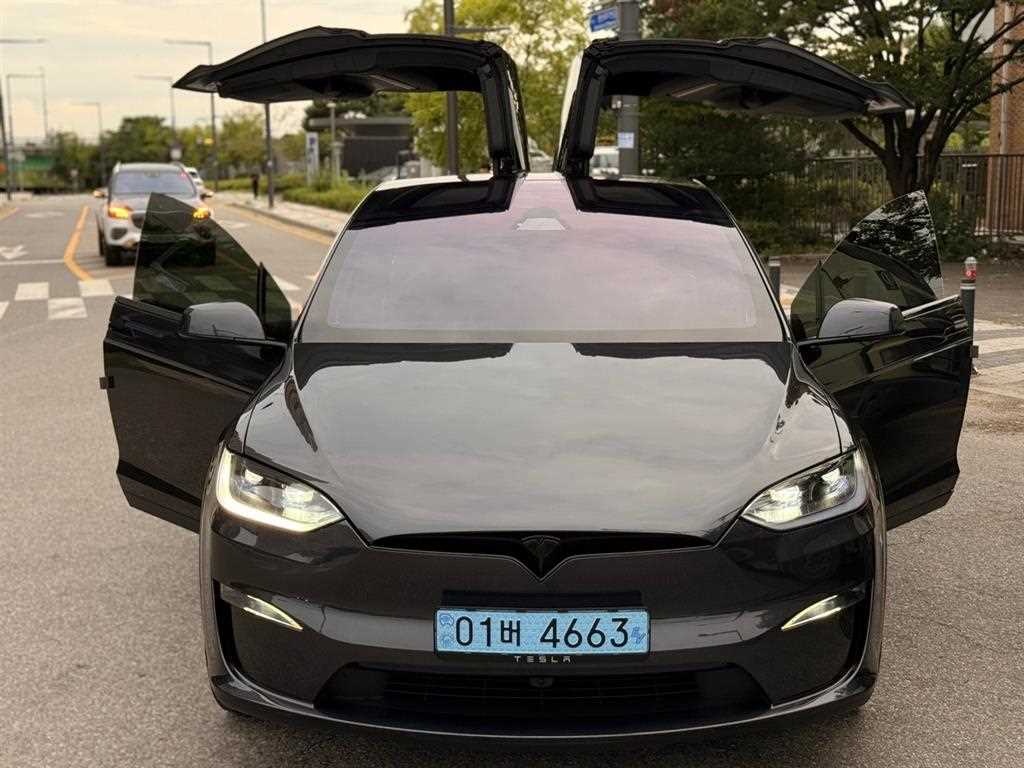 Tesla Model X