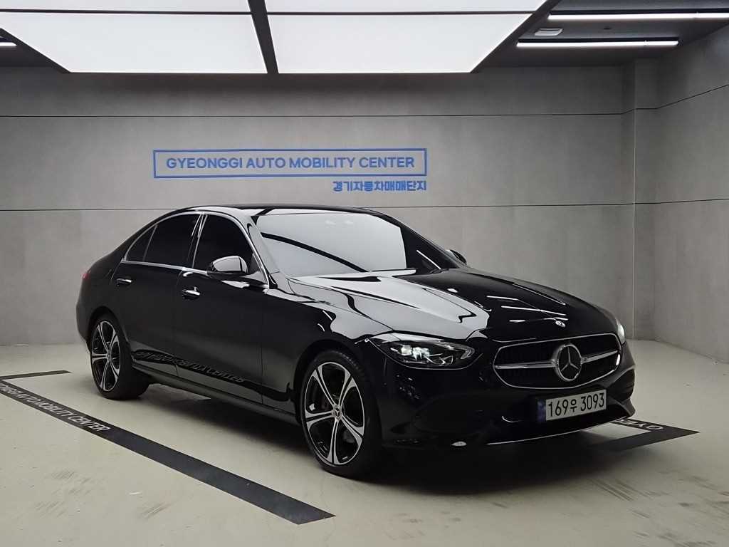Mercedes Benz C Class 2023 — Zona Franca Iquique