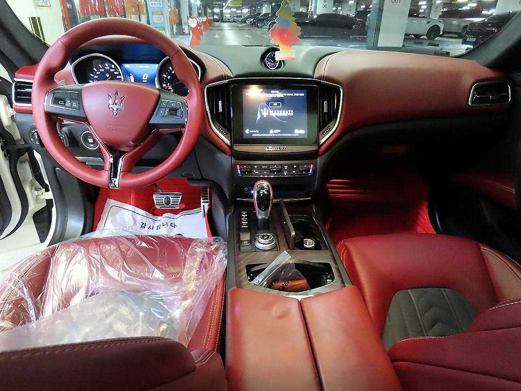 Maserati Ghibli