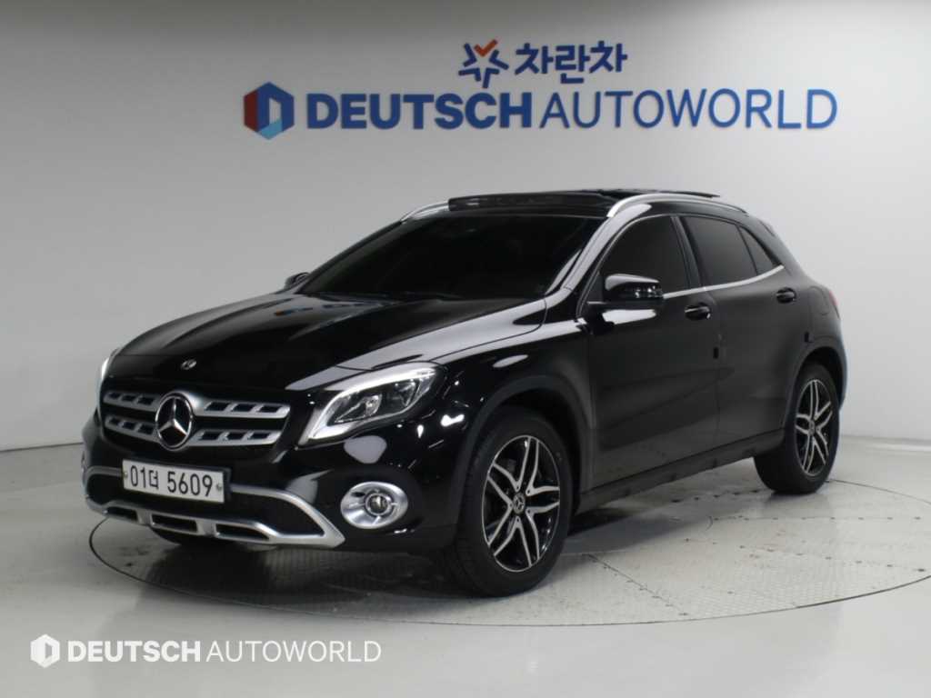 Mercedes Benz GLA Class