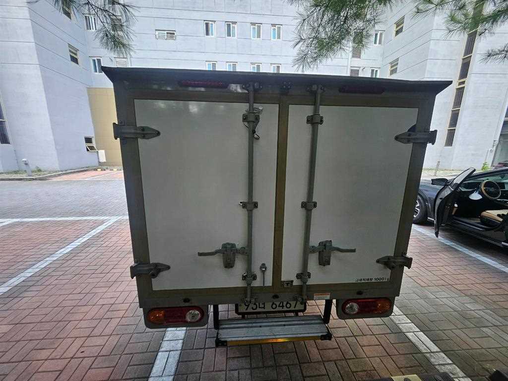 Small Truck tower_built-in tower