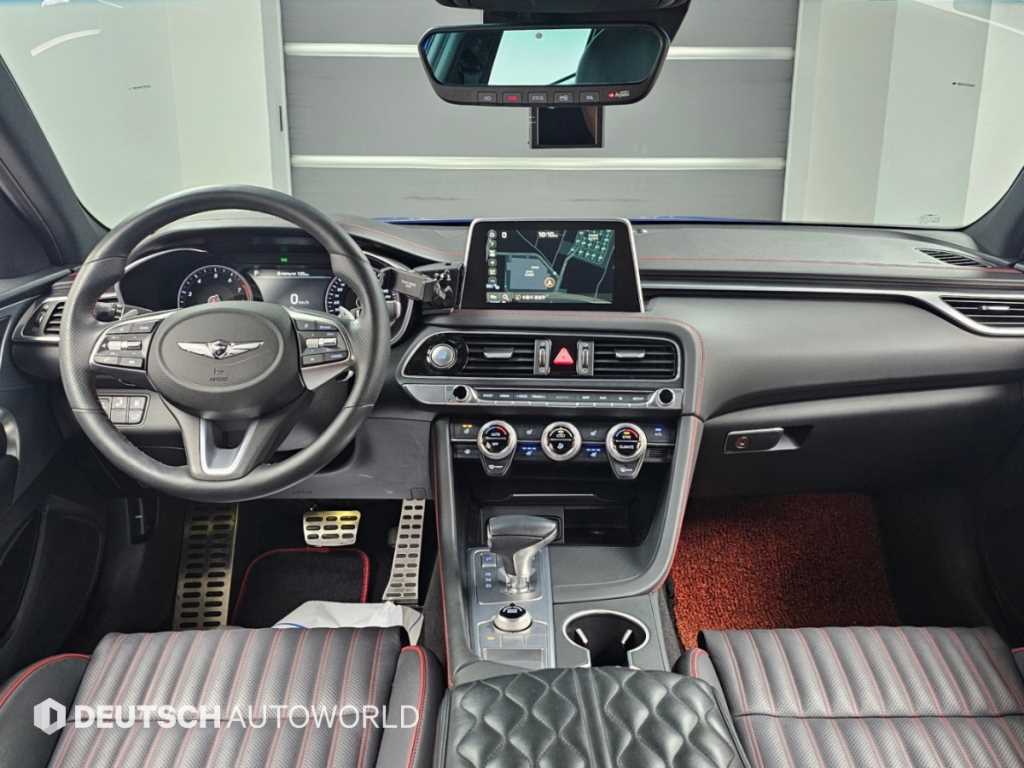 Genesis G70