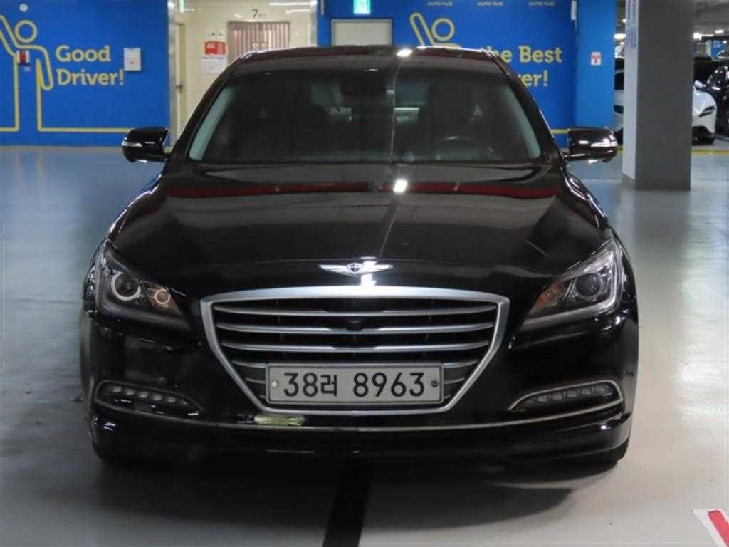 HYUNDAI Genesis
