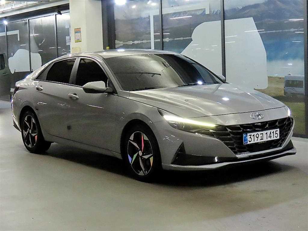 HYUNDAI Avante (CN7) 1.6 Inspiration