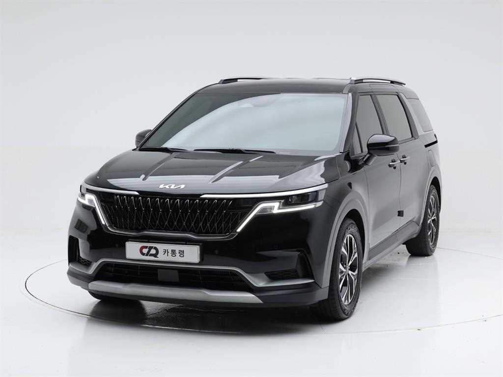KIA Carnival 2023 — Zona Franca Iquique