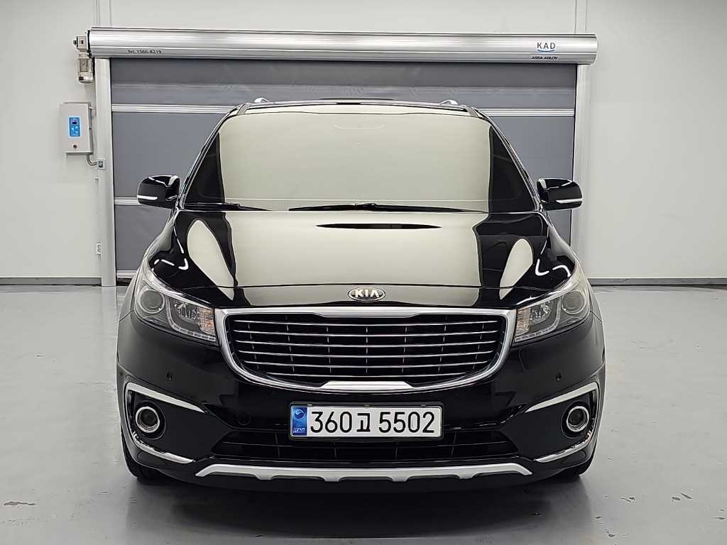 KIA Carnival