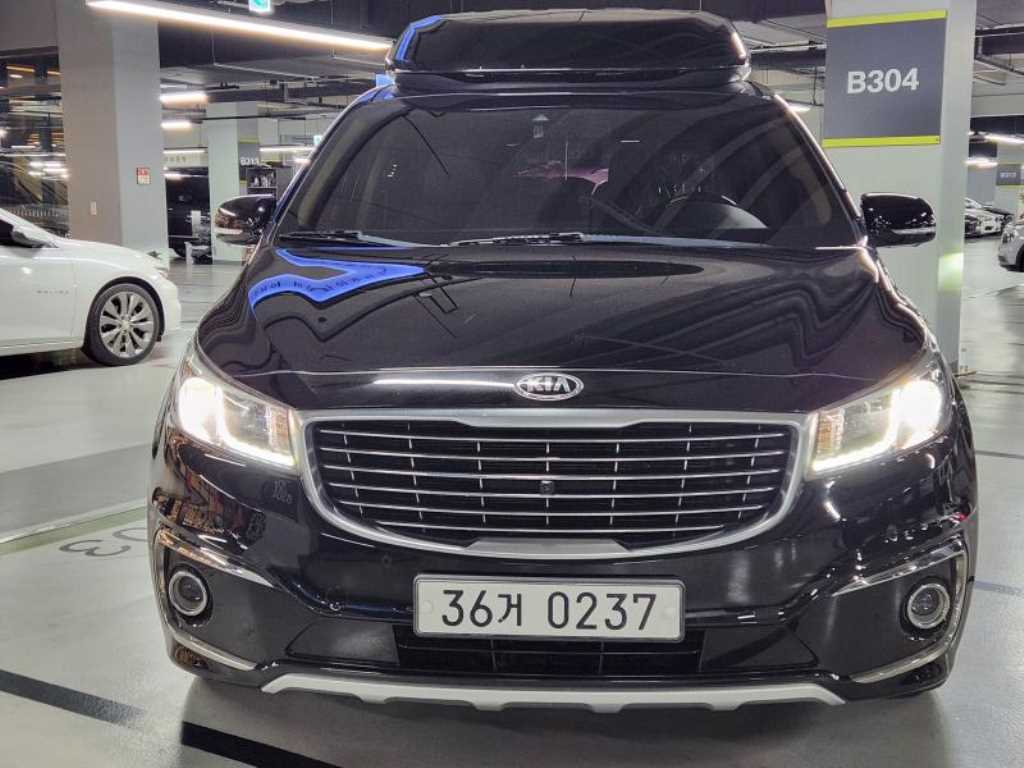 KIA Carnival 2017 — Zona Franca Iquique