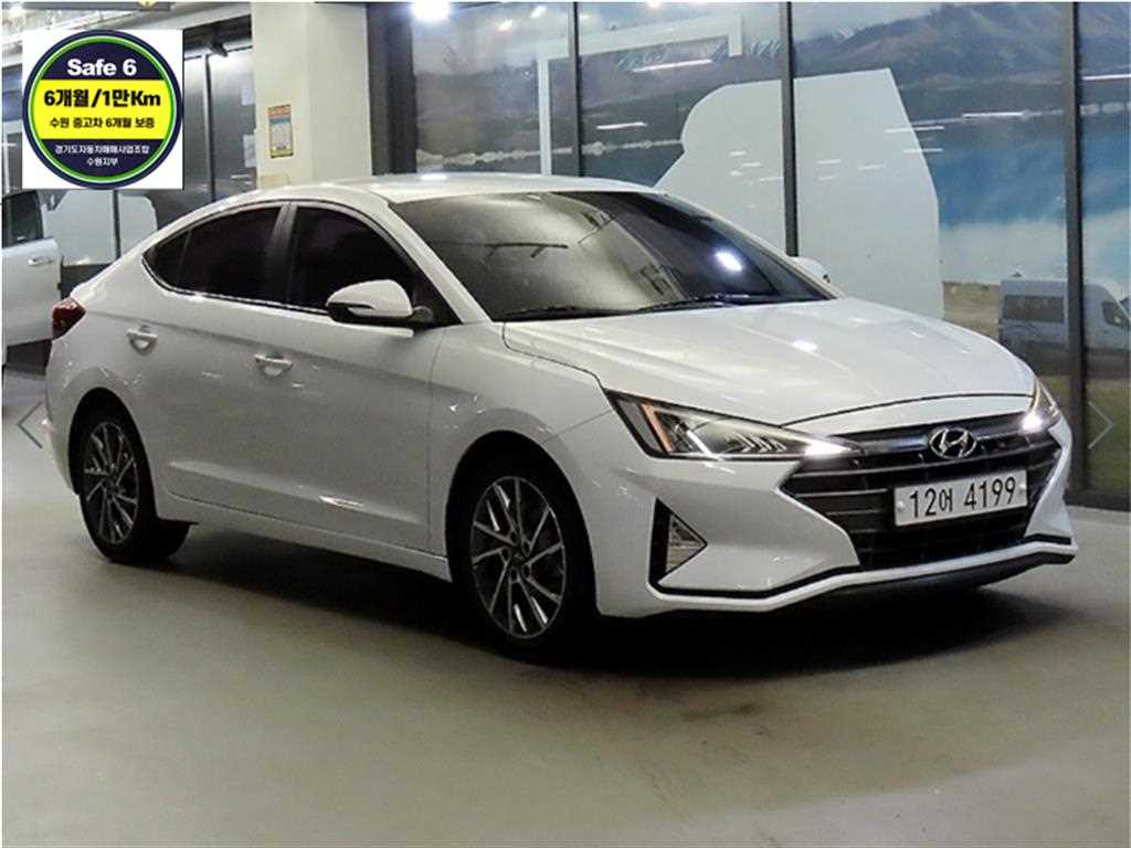 HYUNDAI Avante