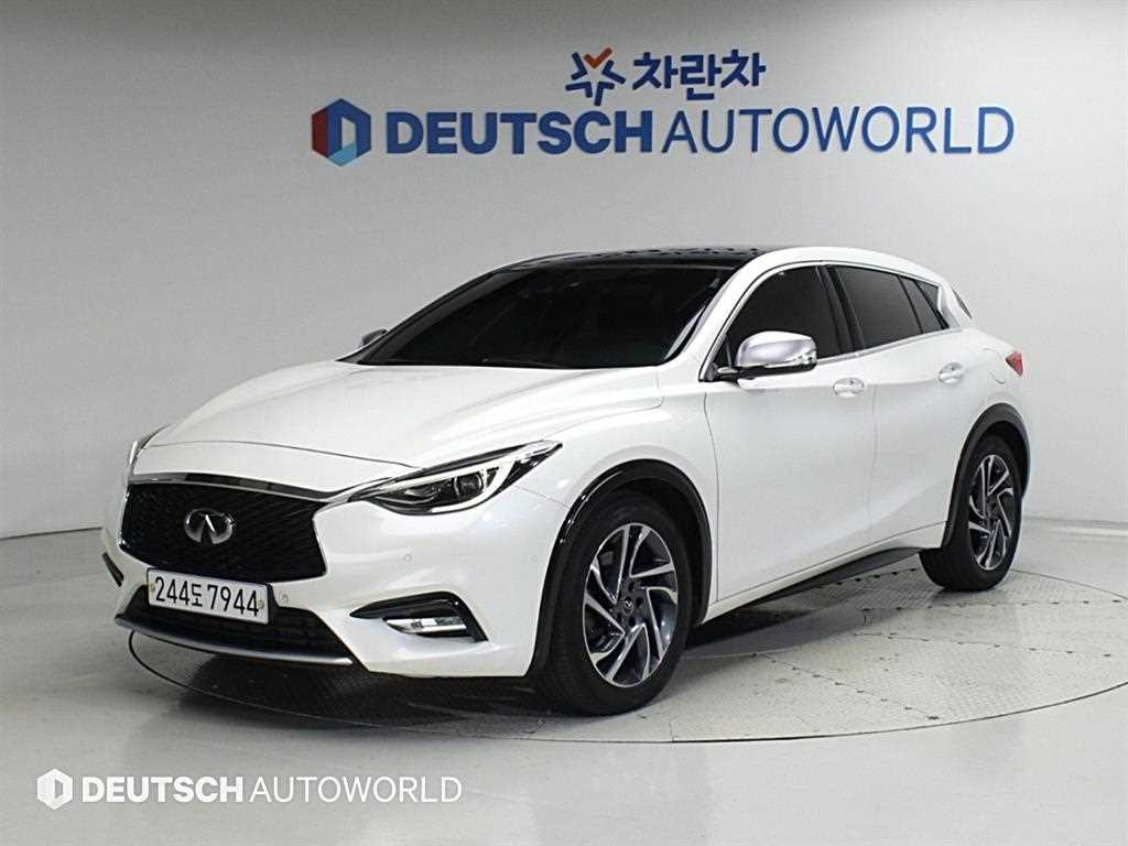 Infiniti Q