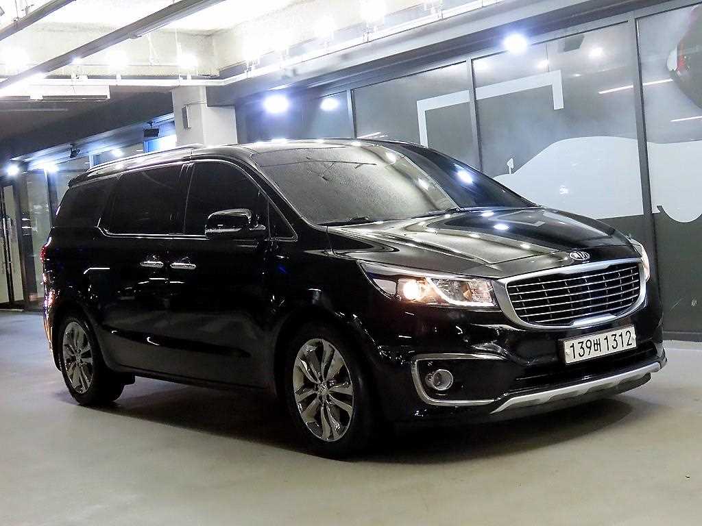 KIA Carnival 2018 — Zona Franca Iquique