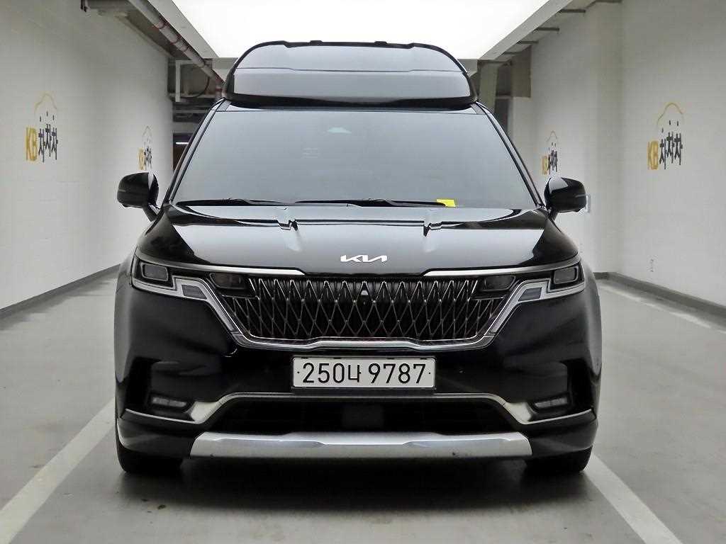 KIA Carnival 2022 — Zona Franca Iquique