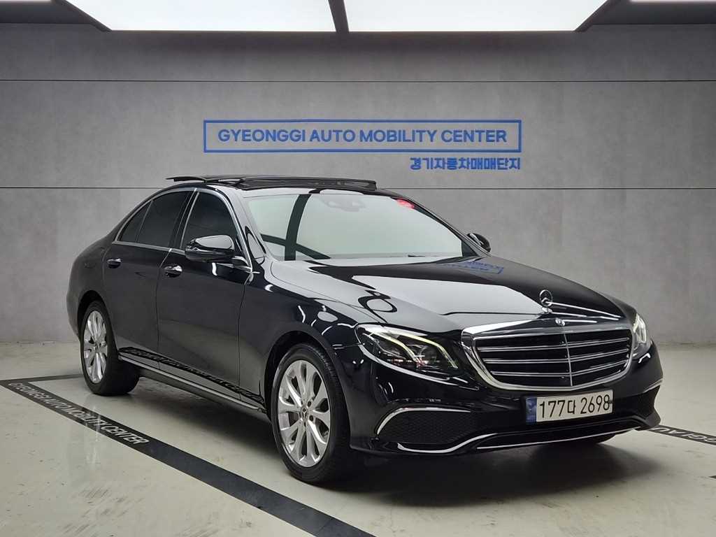 Mercedes Benz E class 2019 — Zona Franca Iquique