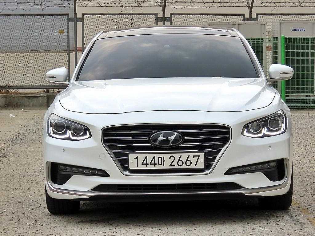 HYUNDAI Grandeur 2019 — Zona Franca Iquique