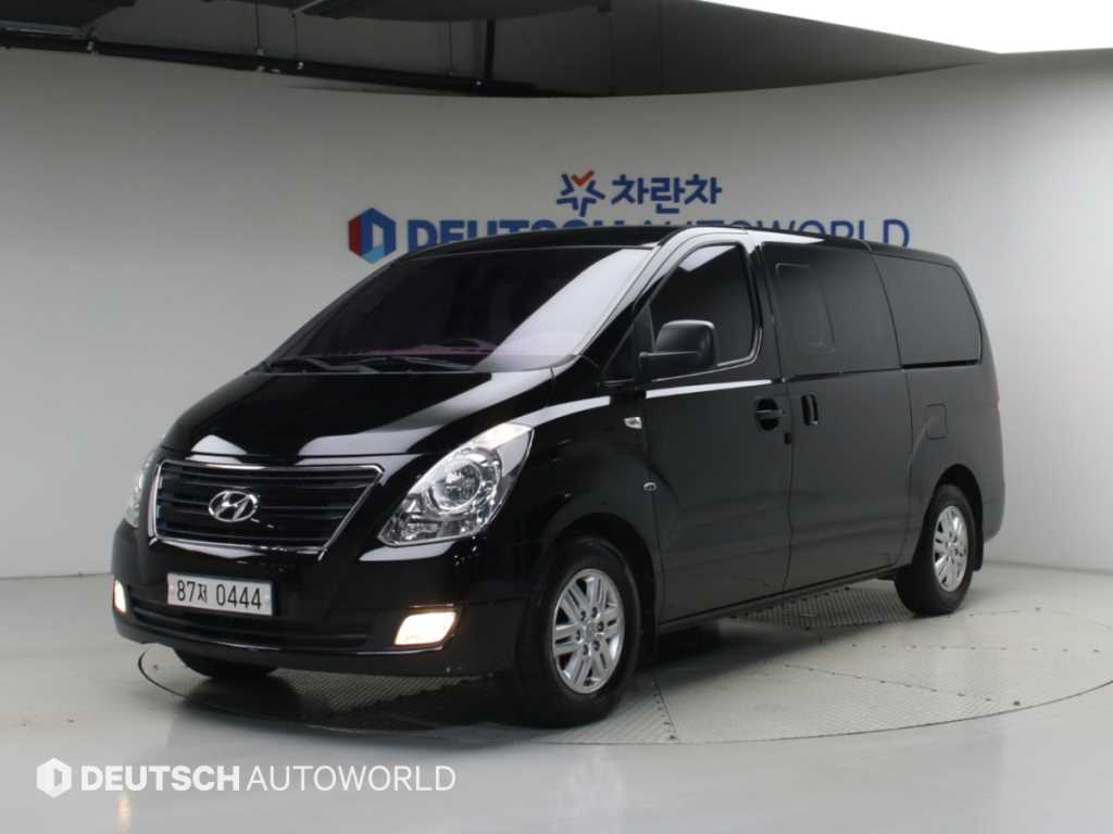 HYUNDAI Starex 2018 — Zona Franca Iquique