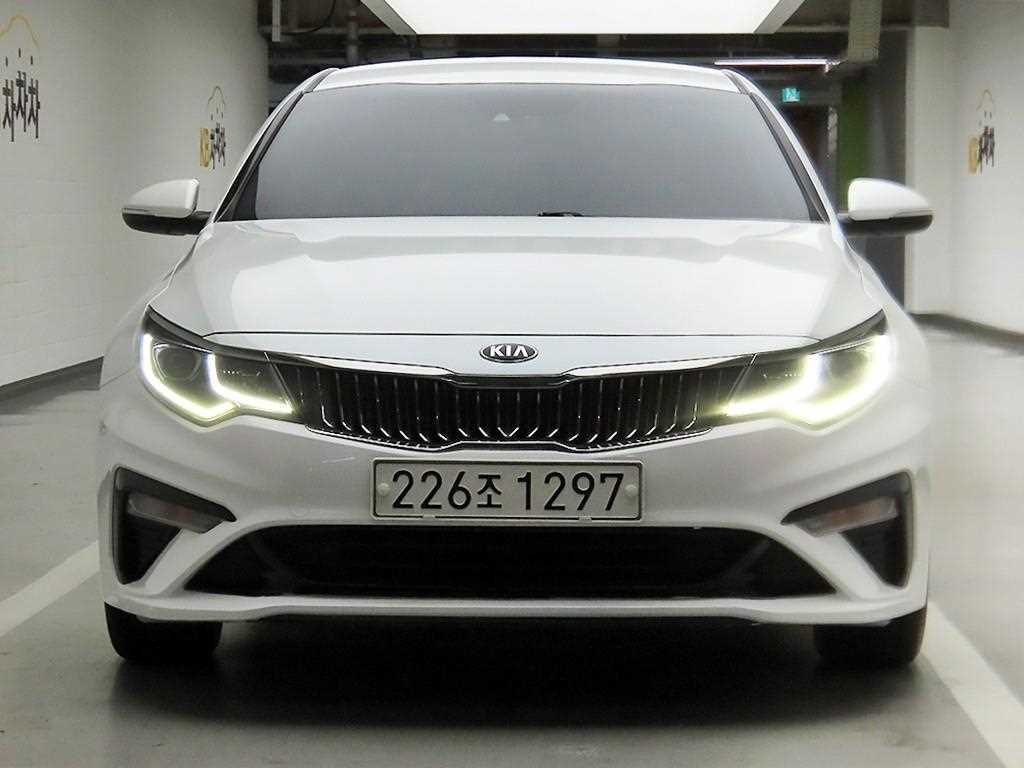 KIA K5 2020 — Zona Franca Iquique