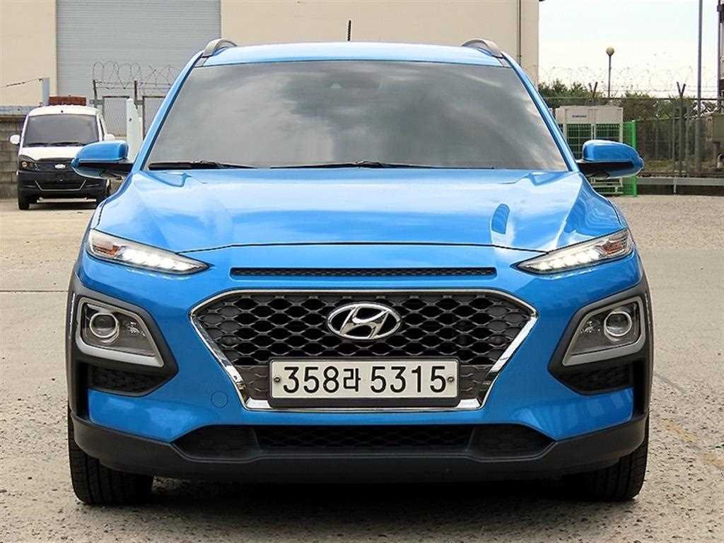 HYUNDAI Kona