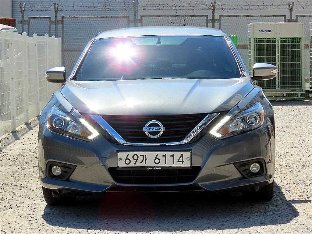 Nissan Altima