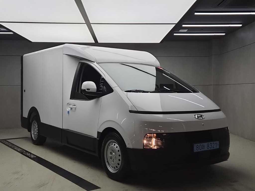 Small Truck Normal Box(Low Deck) 2025 — Zona Franca Iquique