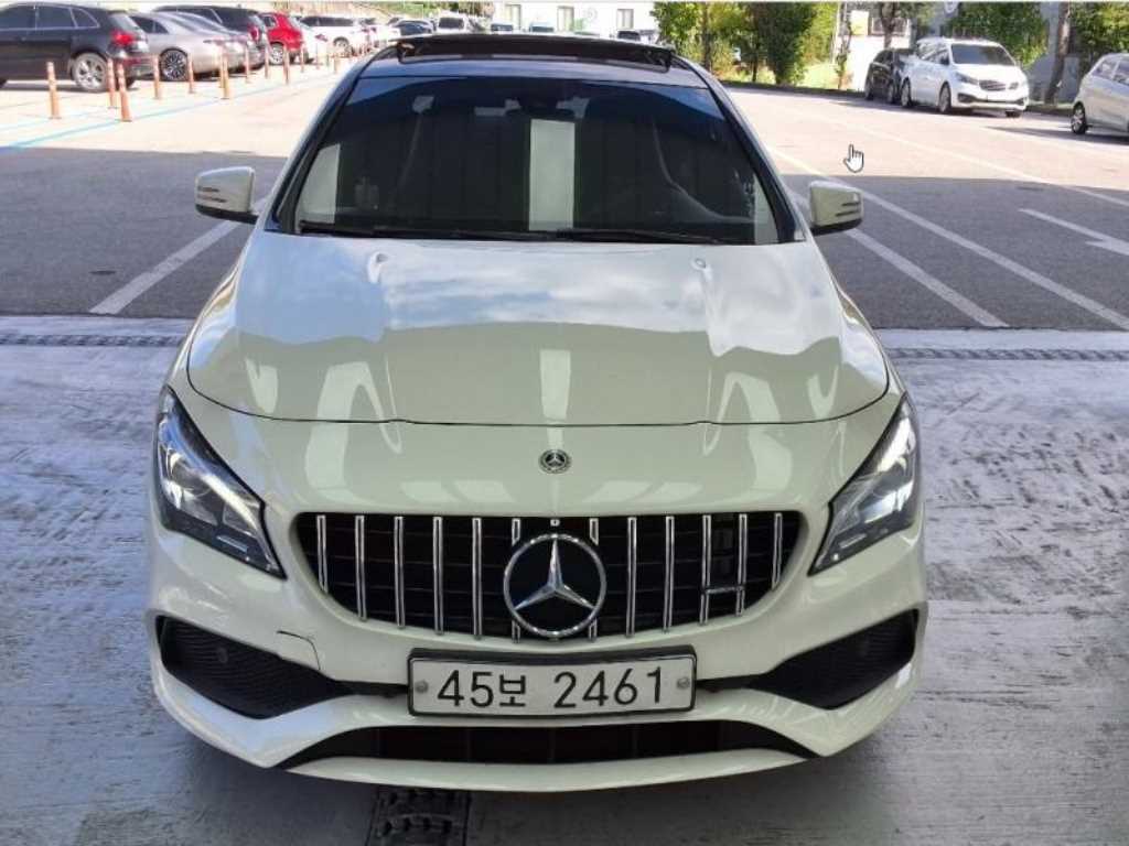 Mercedes Benz CLA Class