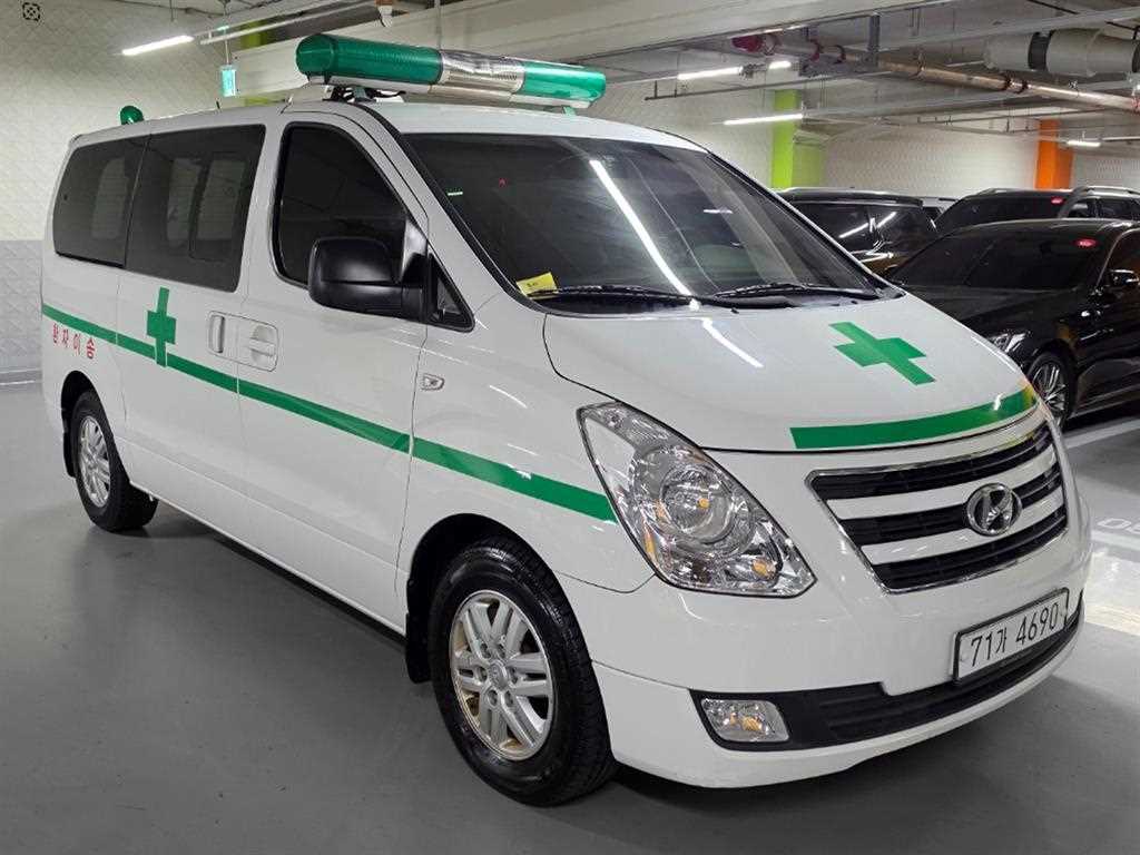 HYUNDAI Starex 2016 — Zona Franca Iquique