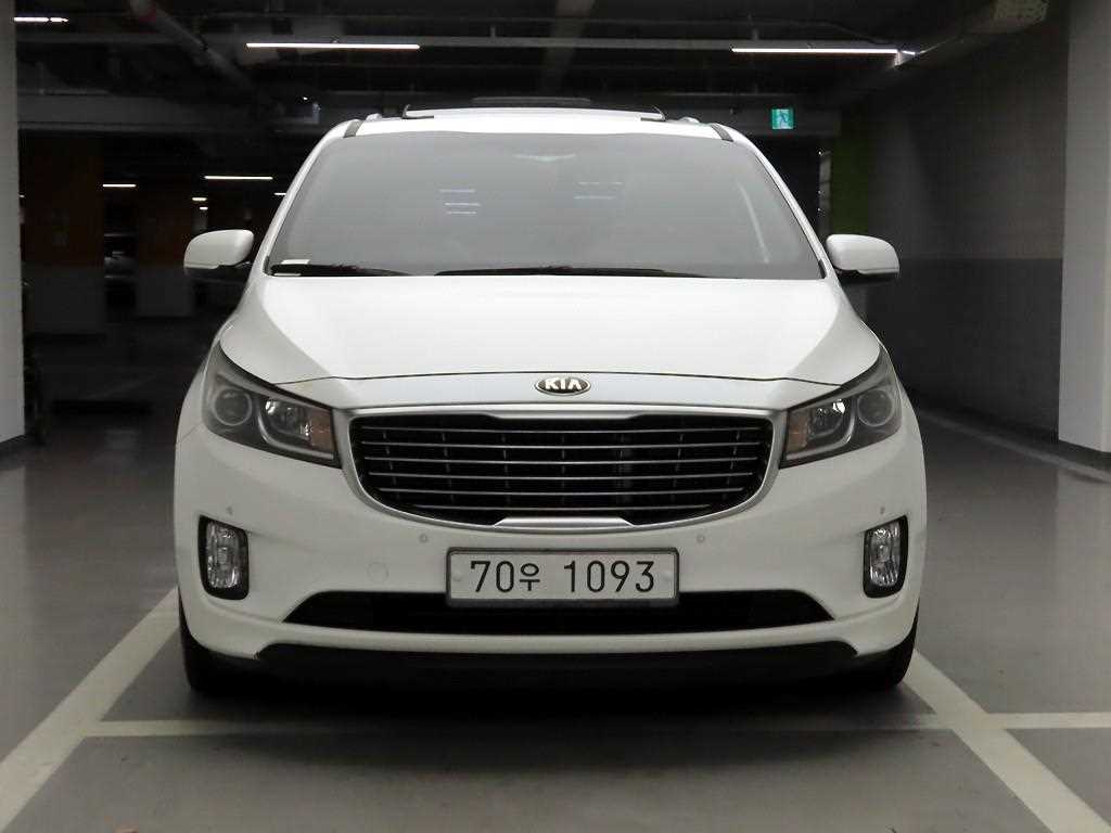KIA Carnival 2015
