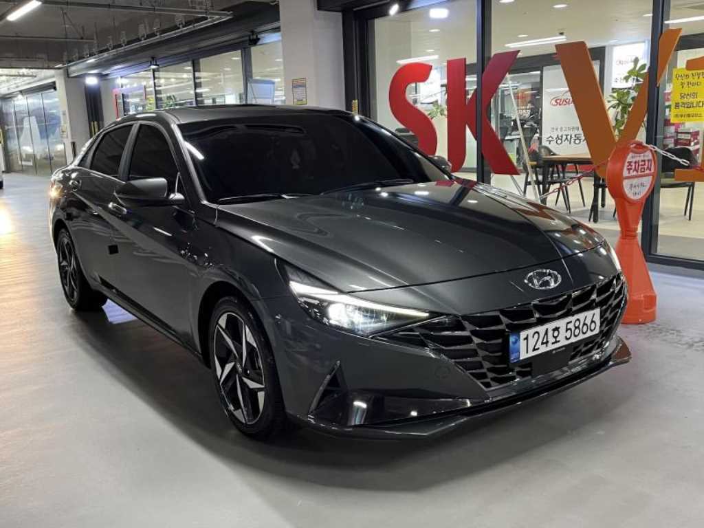 HYUNDAI Avante