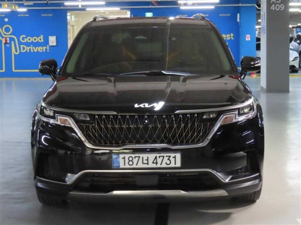 KIA Carnival 2023 — Zona Franca Iquique