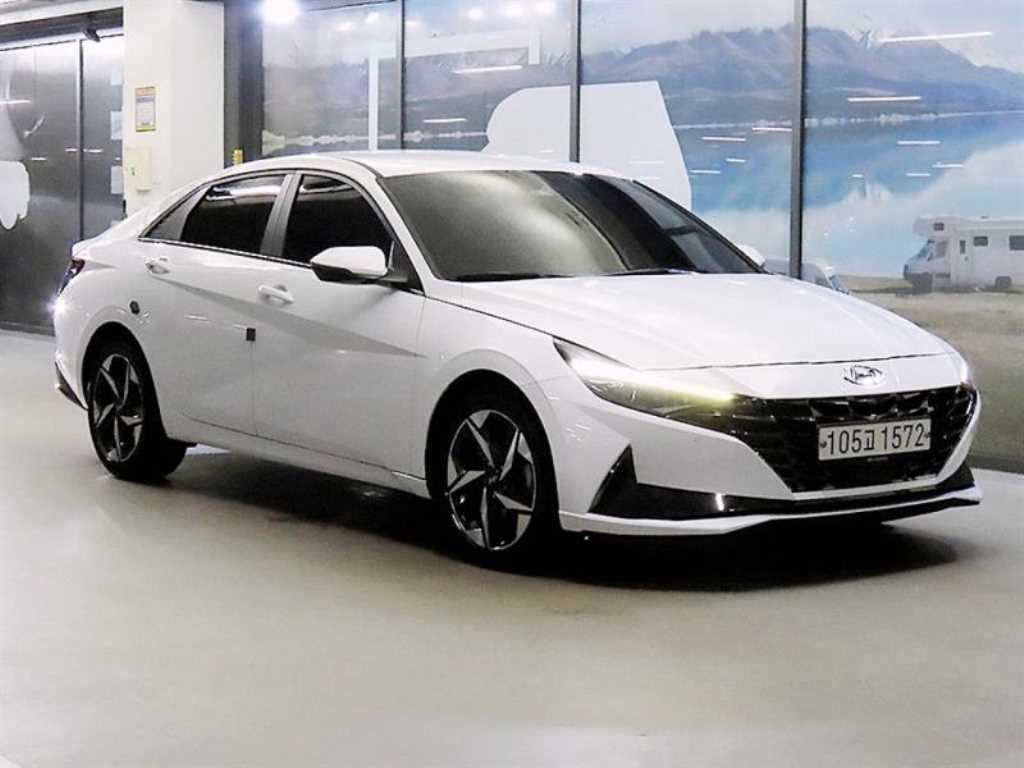 HYUNDAI Avante 2021 — Zona Franca Iquique
