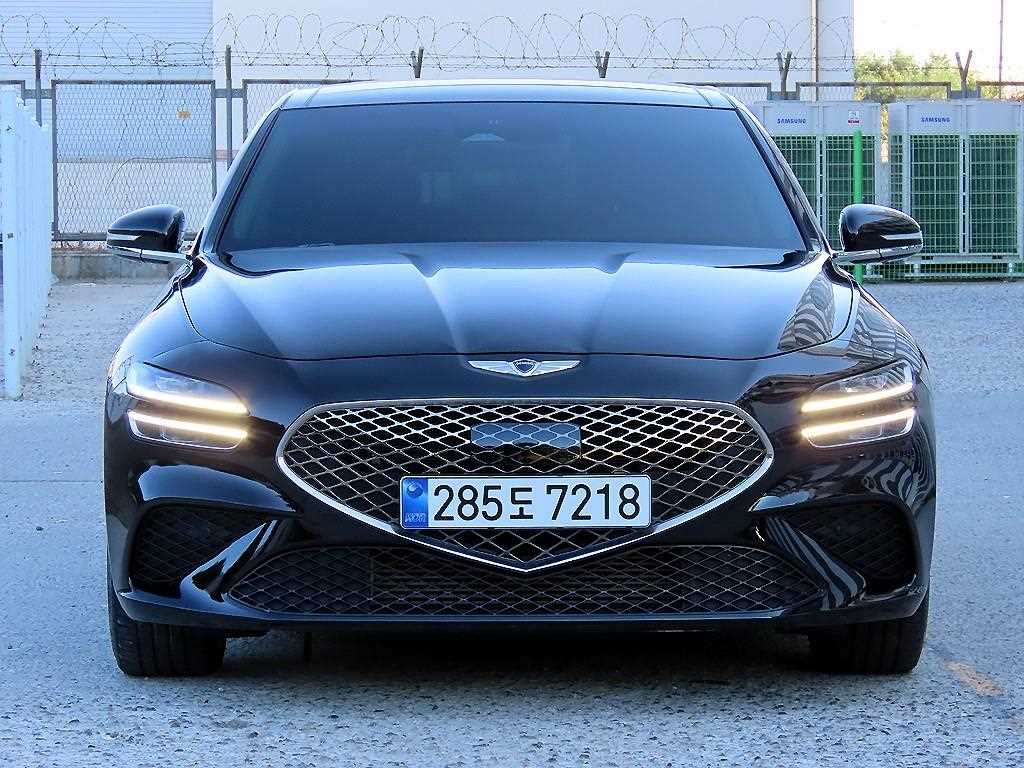Genesis G70
