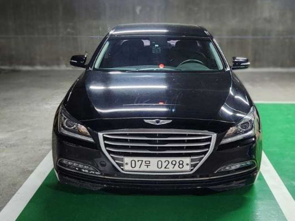 HYUNDAI Genesis