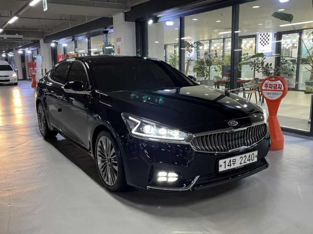 KIA K7