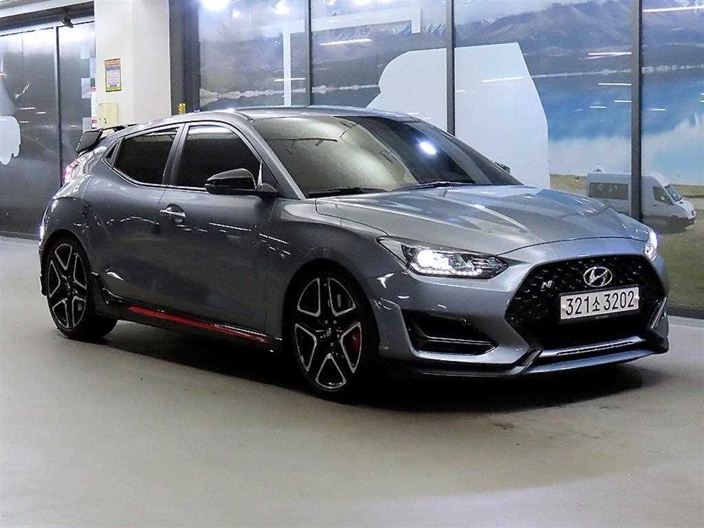 HYUNDAI Veloster