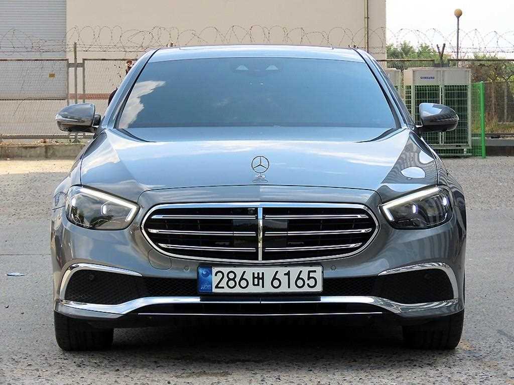 Mercedes Benz E class 2022 — Zona Franca Iquique