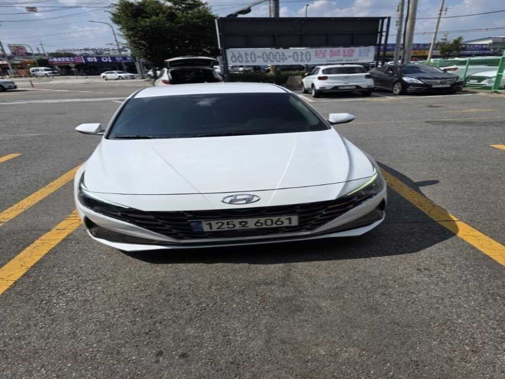 HYUNDAI Avante
