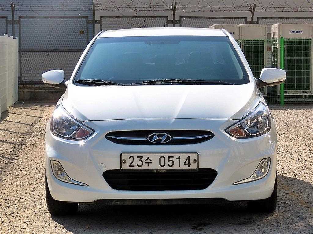 HYUNDAI Accent 2016 — Zona Franca Iquique
