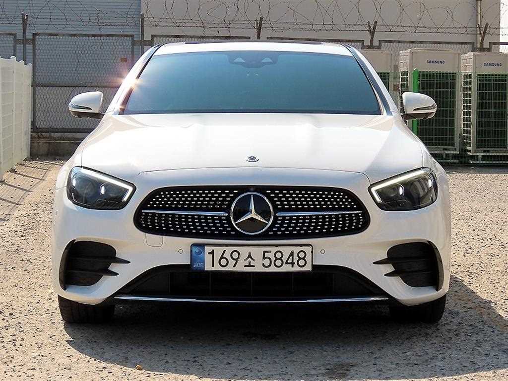 Mercedes Benz E class 2022 — Zona Franca Iquique